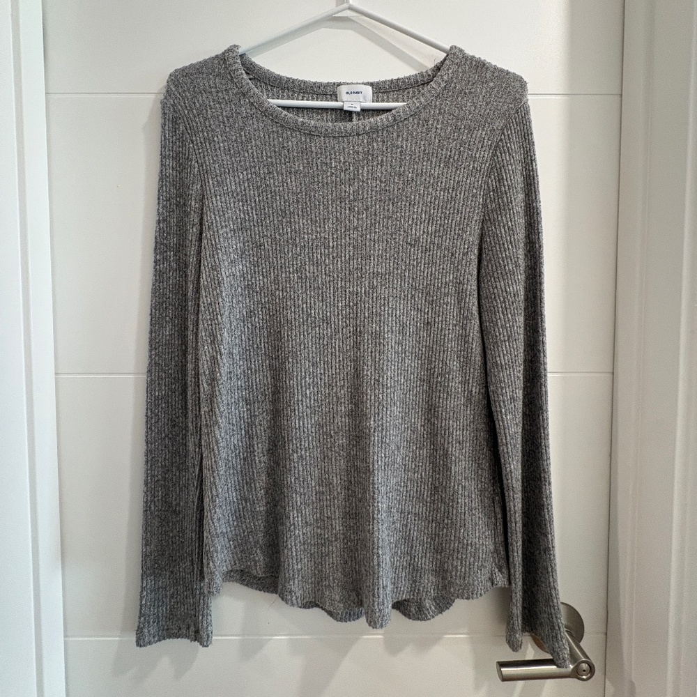 Old Navy Grey Ribbed Knit Long Sleeve Top Medium Soft Stretch Sweater